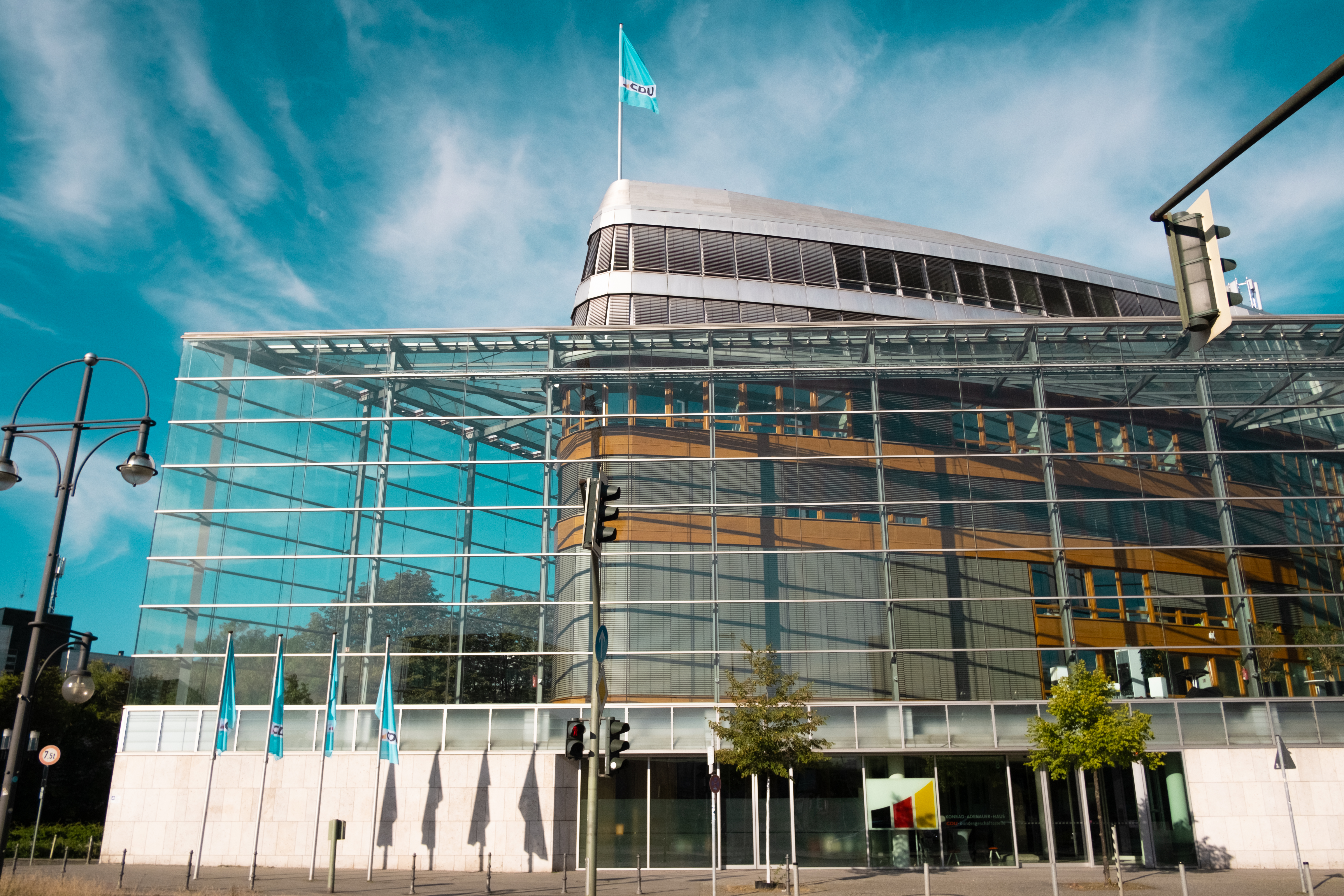 Konrad-Adenauer-Haus und CDU-Bundesgeschftsstelle

Copyright: CDU / Tim Hoffmann