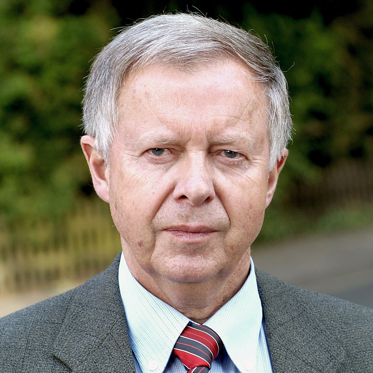  Oskar Sterzenbach